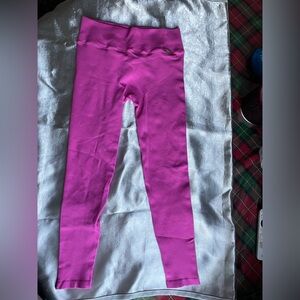 Bombshell Hot Pink seamlees Leggins Size 6